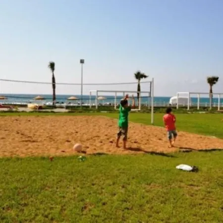 Beach City Fun 아파트